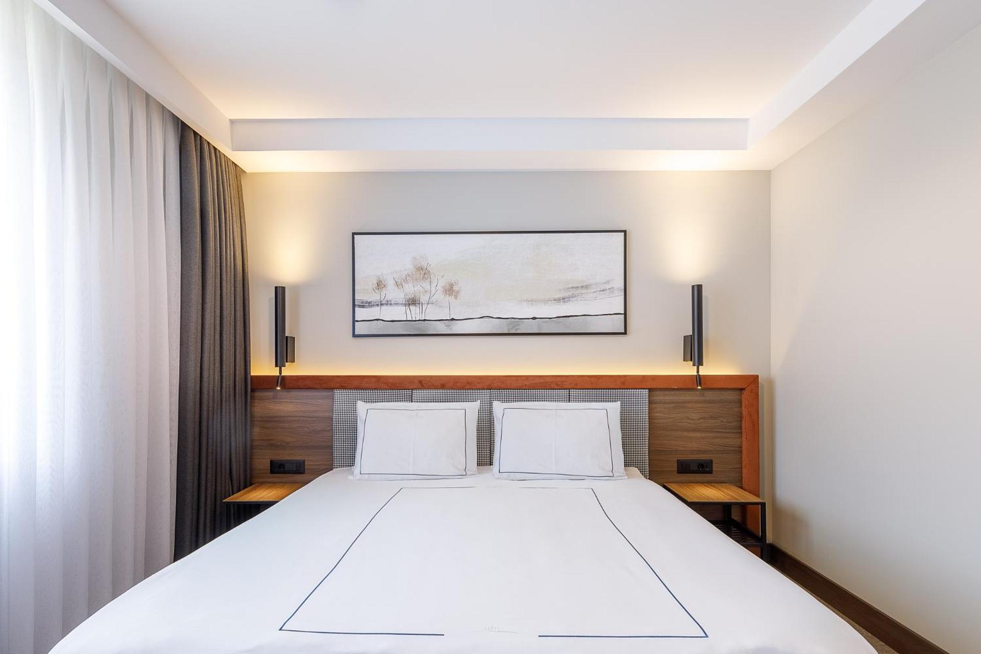 Superior Double Room,1742654071:JPEG