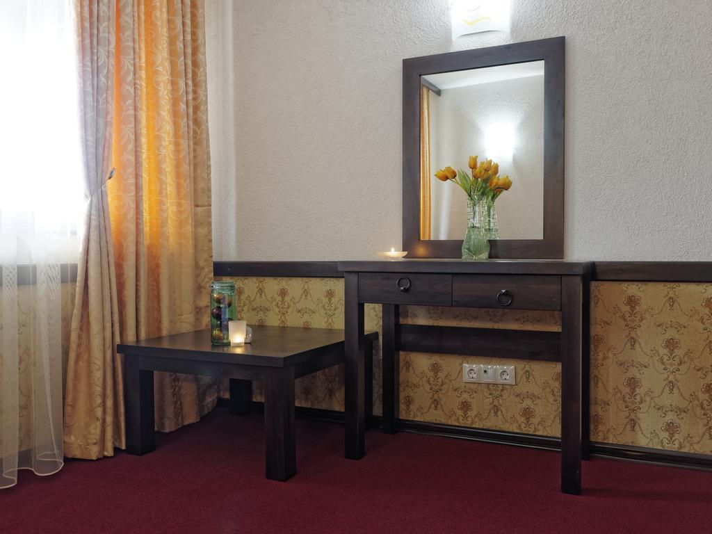 Twin Room,1210229611:JPEG