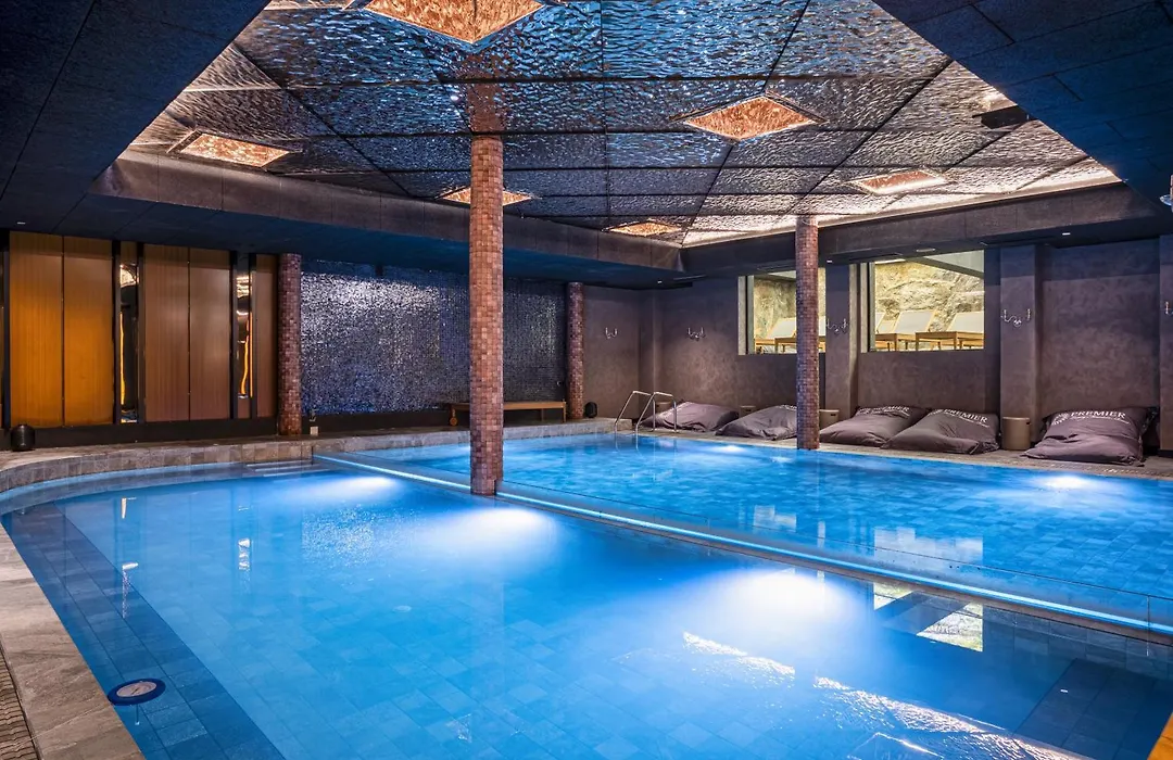Premier Luxury Mountain Resort-1